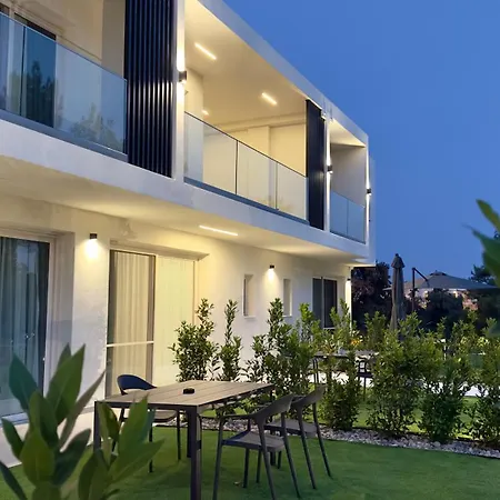 Ammos Maisonettes Apartment
